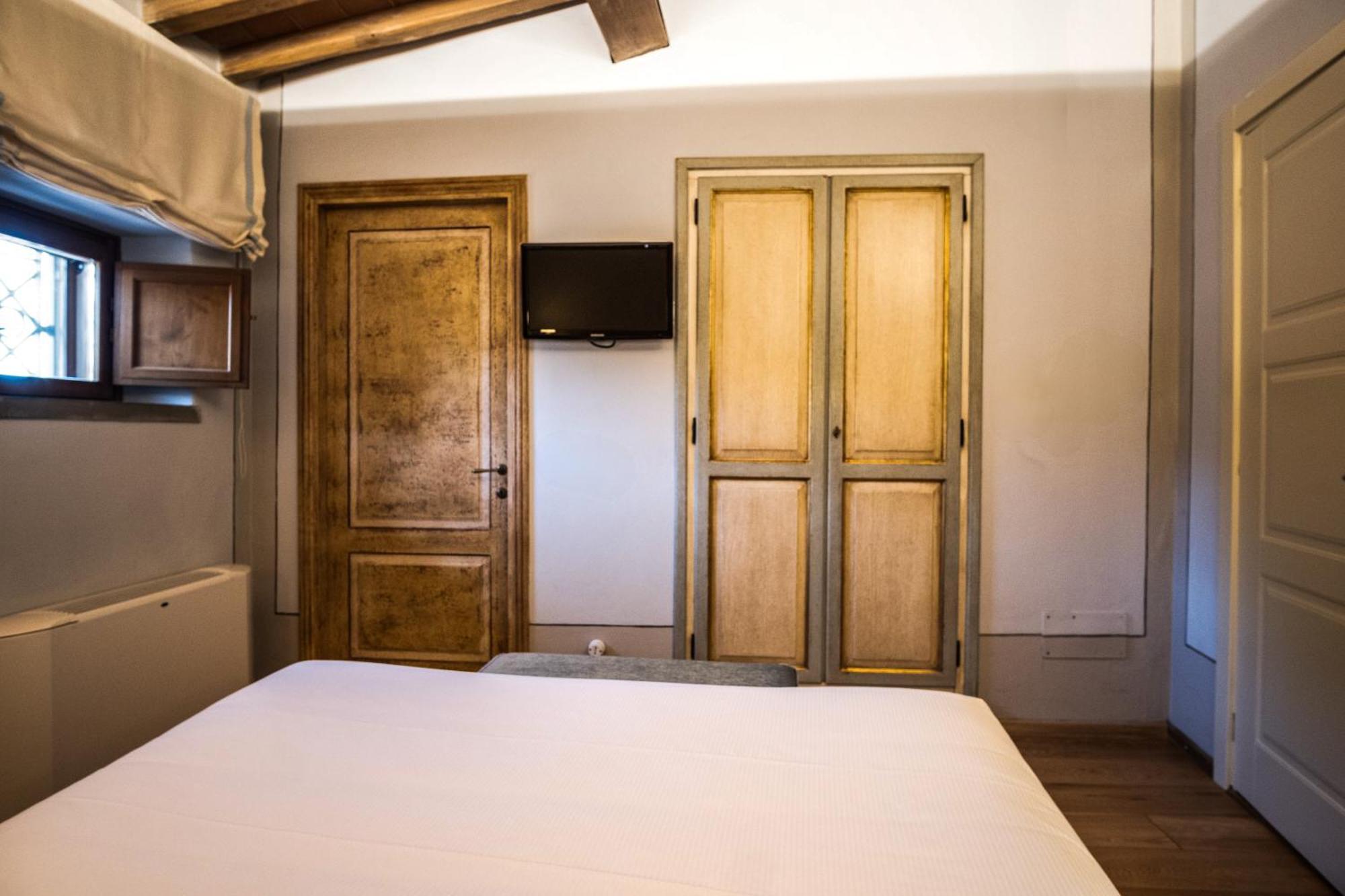 Residenza Il Colle Bed & Breakfast อิมปรูเนตา ภายนอก รูปภาพ